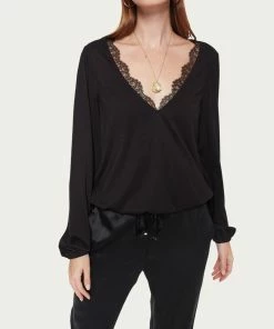 Brand new 🎁 Cami Nyc Mya Top In Black for 👩 women ✔️